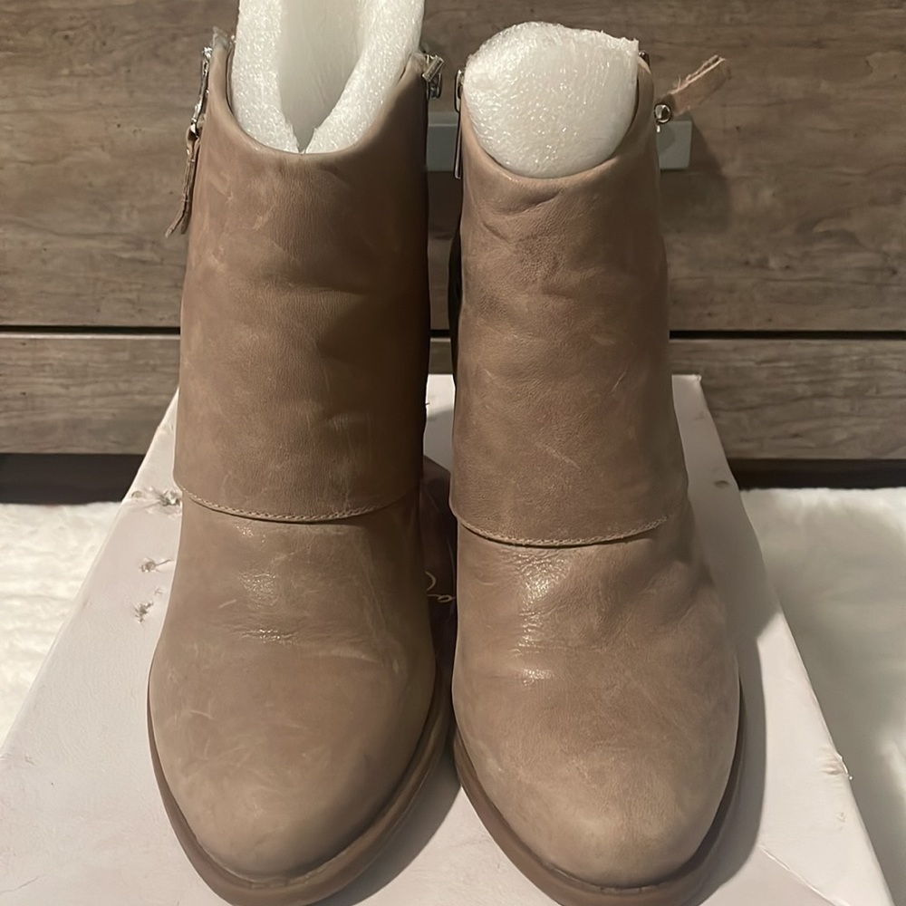 Jessica Simpson Booties - Picture 3 of 4
